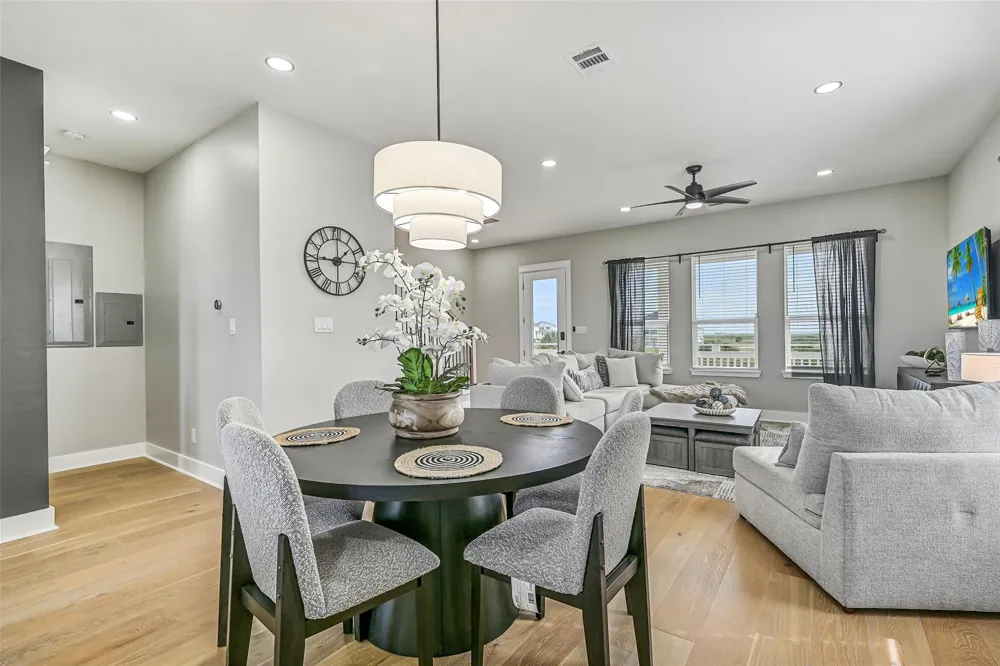 25943 Bay Breeze Drive Galveston, TX 77554