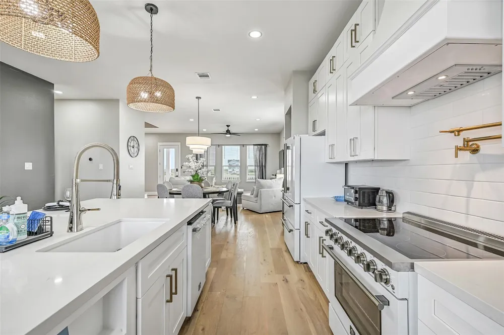 25943 Bay Breeze Drive Galveston, TX 77554