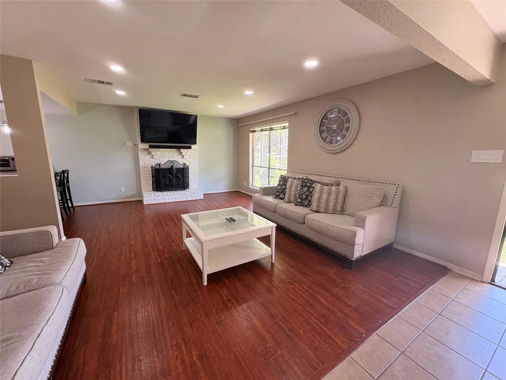 2118 Hilton Head Drive Missouri City, TX 77459