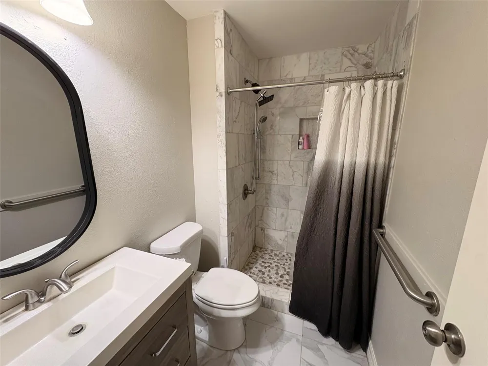 2118 Hilton Head Drive Missouri City, TX 77459
