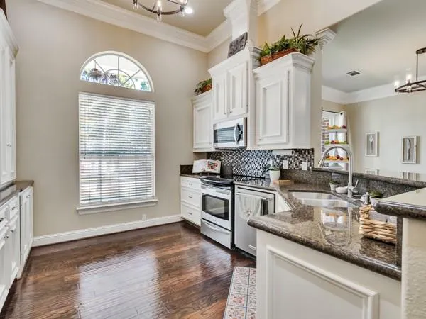 14131 Lakepoint Drive Willis, TX 77318