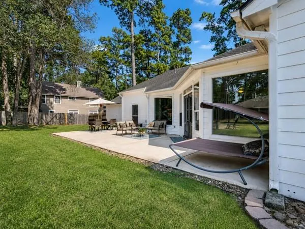 14131 Lakepoint Drive Willis, TX 77318
