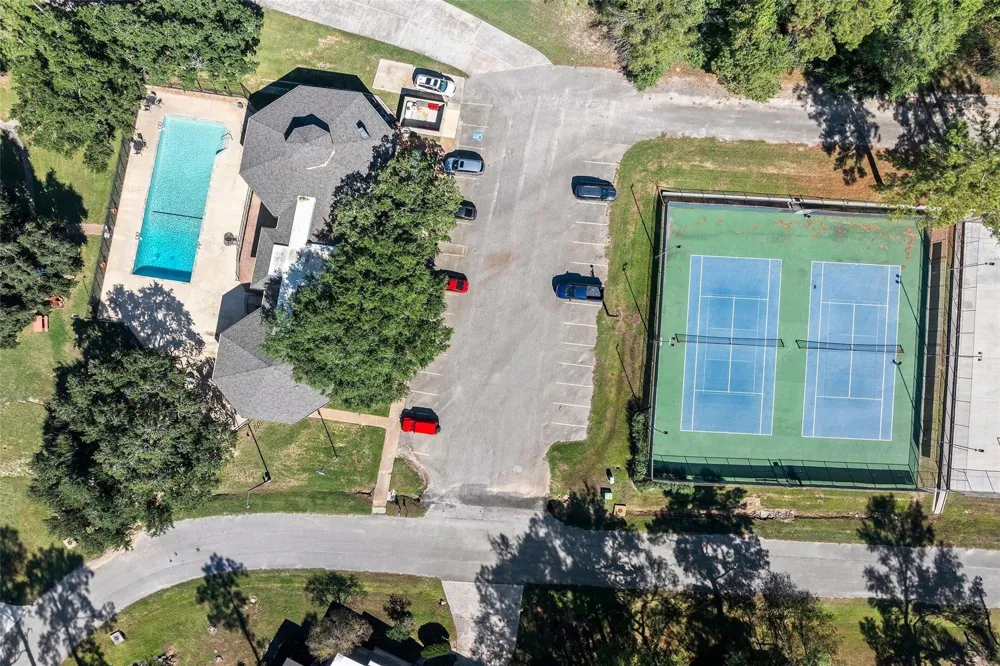 14131 Lakepoint Drive Willis, TX 77318