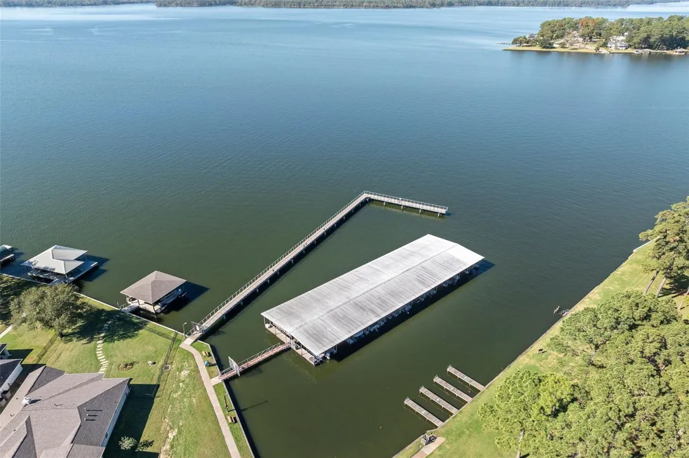 14131 Lakepoint Drive Willis, TX 77318