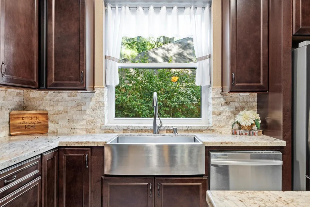 50 Hollylaurel Circle The Woodlands, TX 77382