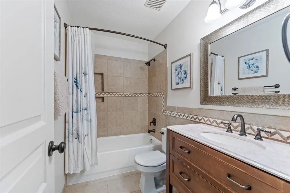 50 Hollylaurel Circle The Woodlands, TX 77382