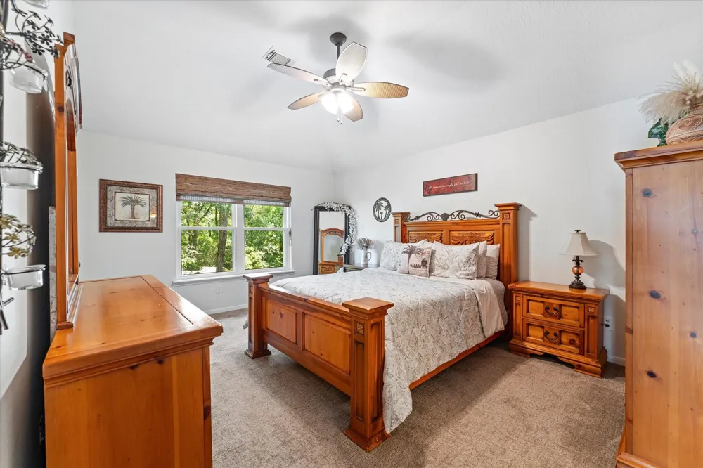 50 Hollylaurel Circle The Woodlands, TX 77382