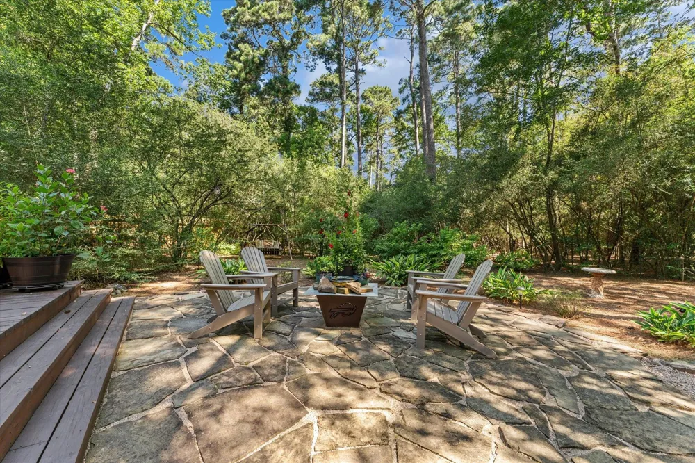 50 Hollylaurel Circle The Woodlands, TX 77382
