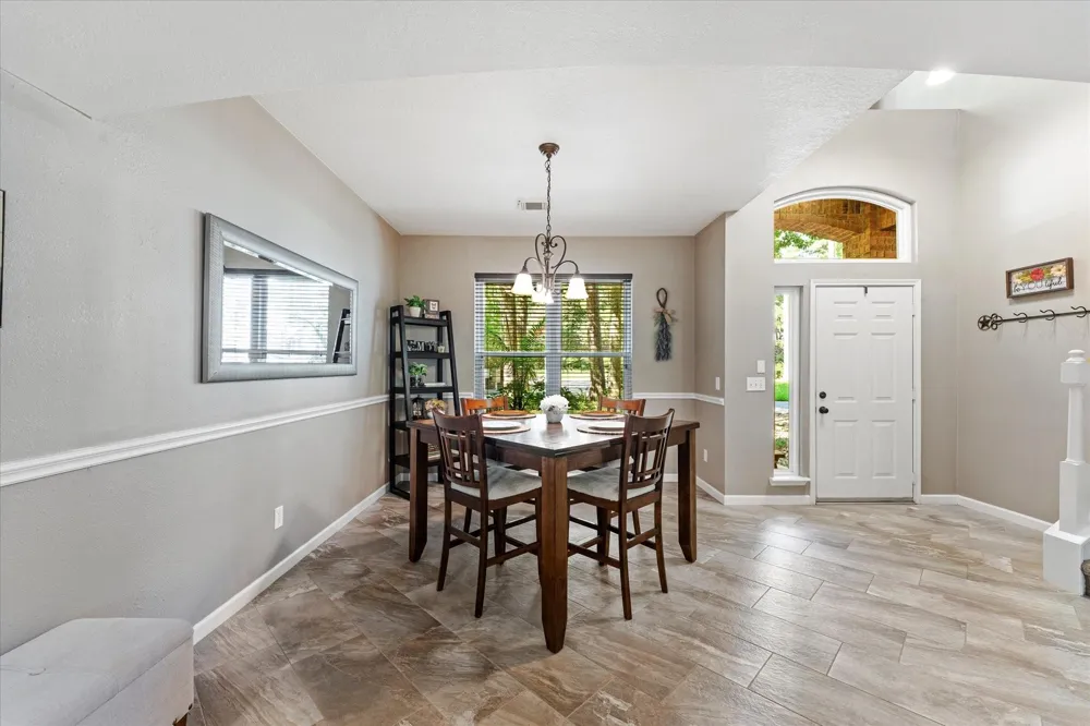50 Hollylaurel Circle The Woodlands, TX 77382