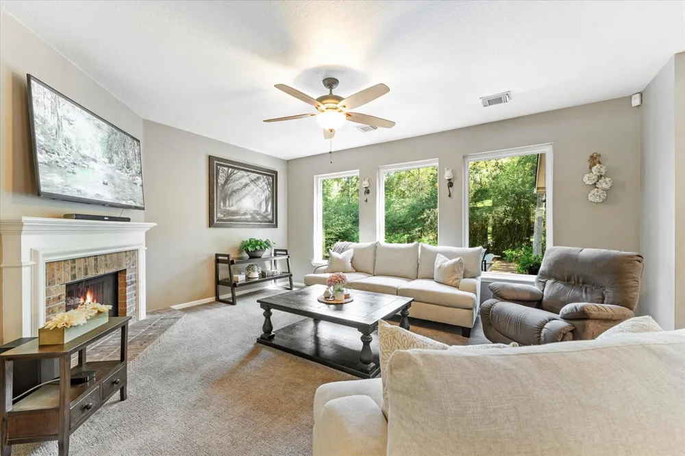 50 Hollylaurel Circle The Woodlands, TX 77382