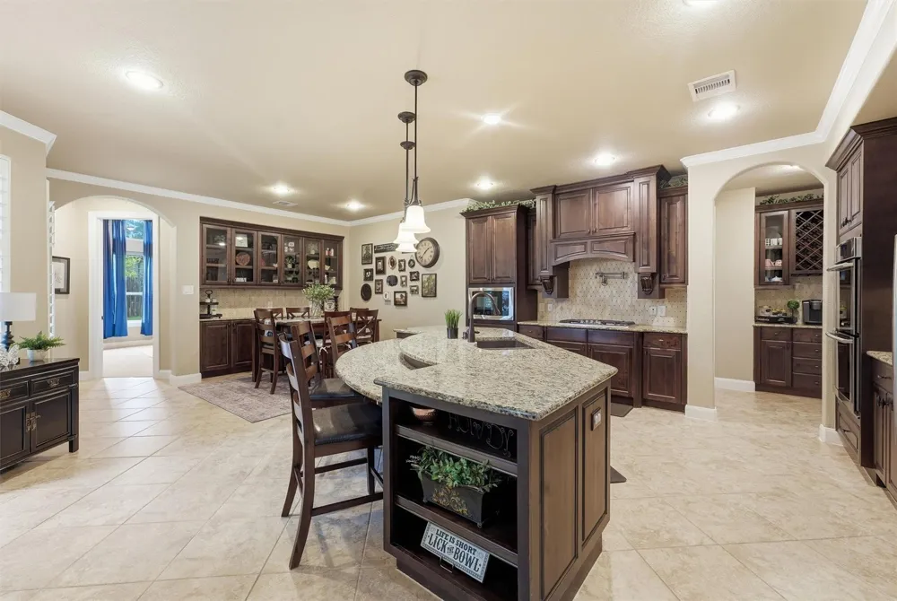 210 Fox Squirrel Court Pinehurst, TX 77362