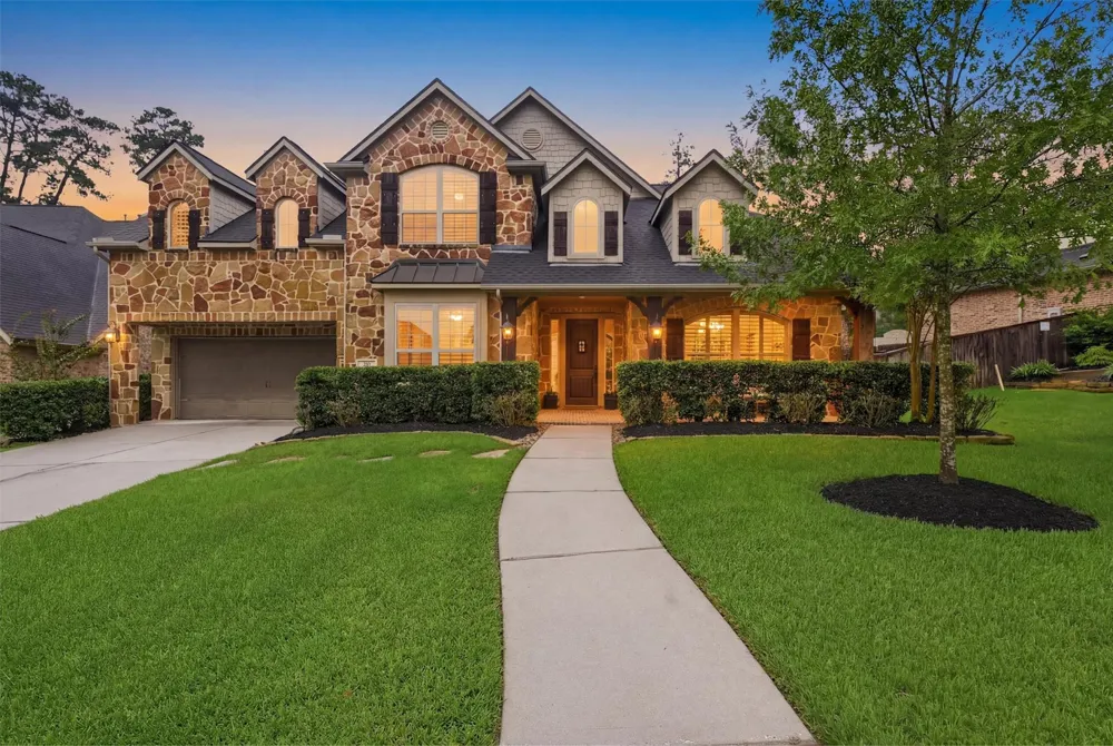 210 Fox Squirrel Court Pinehurst, TX 77362