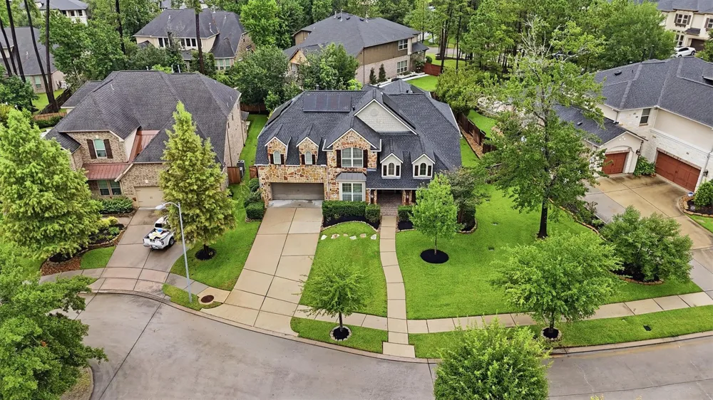 210 Fox Squirrel Court Pinehurst, TX 77362