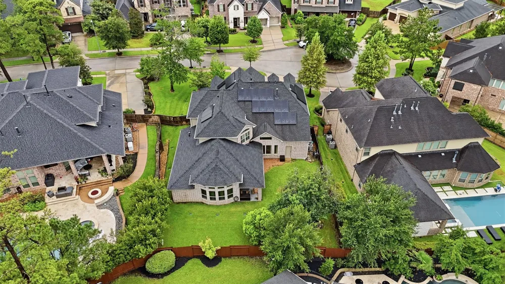 210 Fox Squirrel Court Pinehurst, TX 77362