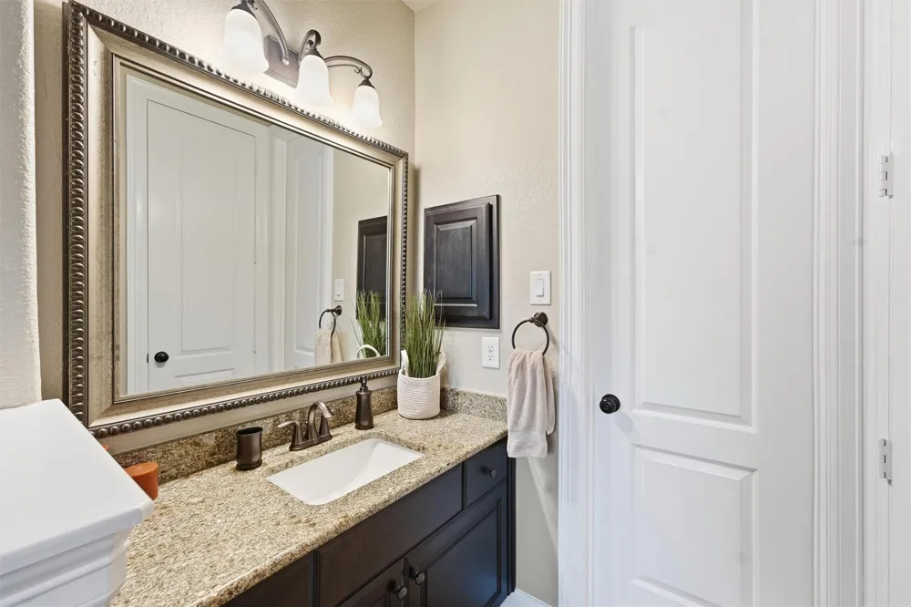 210 Fox Squirrel Court Pinehurst, TX 77362