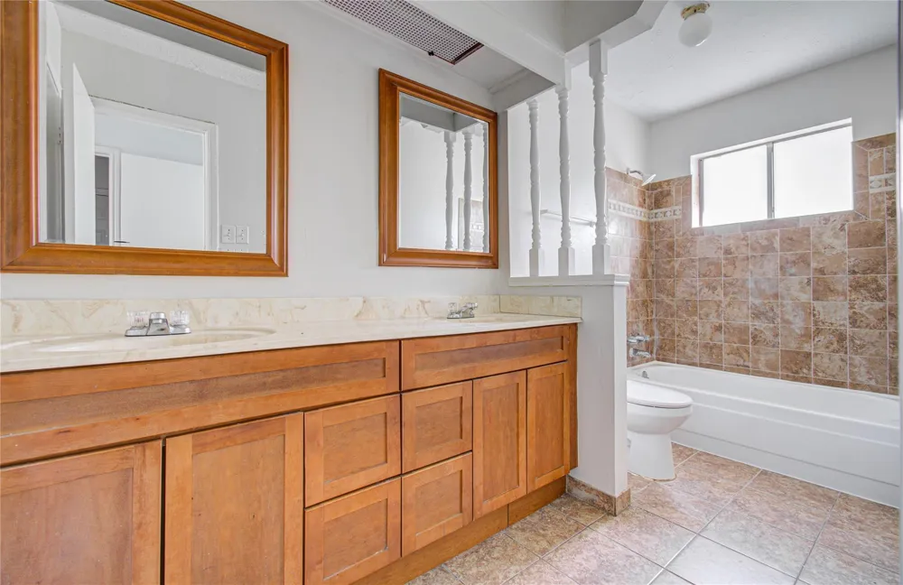 7015 Maple Fox Drive Humble, TX 77338