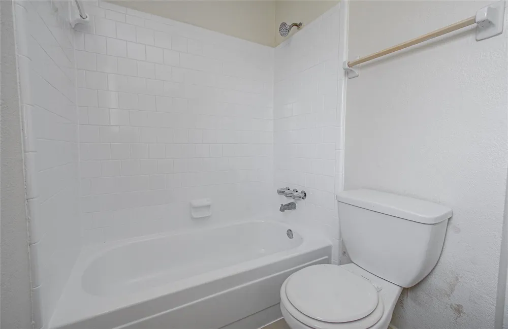 7015 Maple Fox Drive Humble, TX 77338