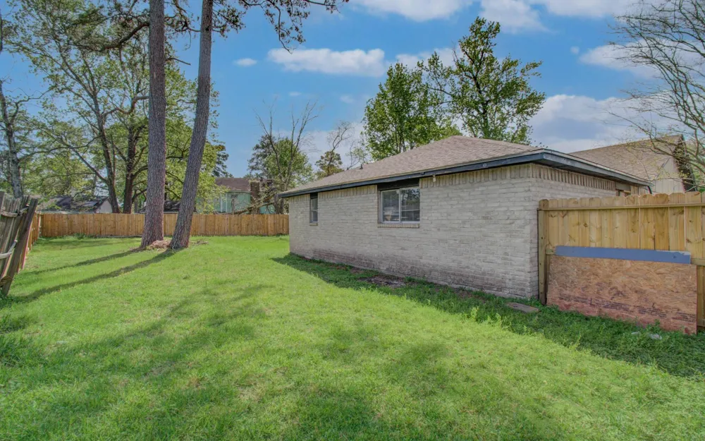 7015 Maple Fox Drive Humble, TX 77338