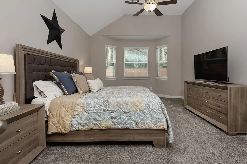 2111 Woodland Elm Lane Conroe, TX 77384