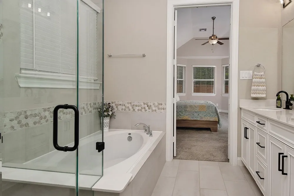 2111 Woodland Elm Lane Conroe, TX 77384