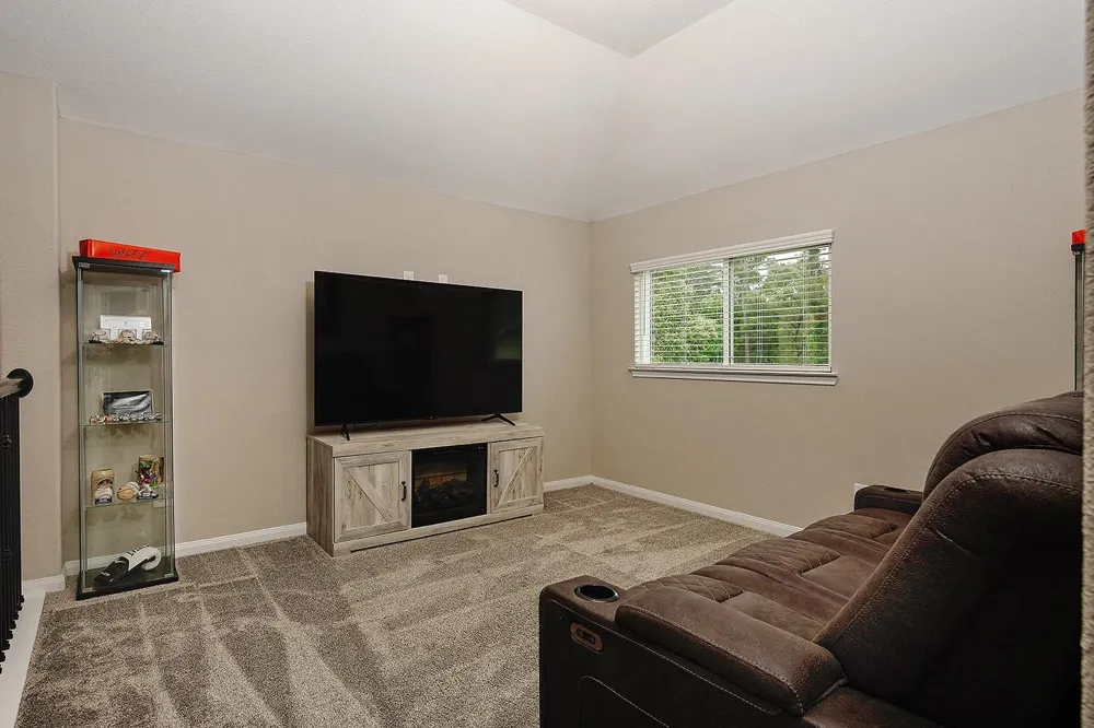 2111 Woodland Elm Lane Conroe, TX 77384