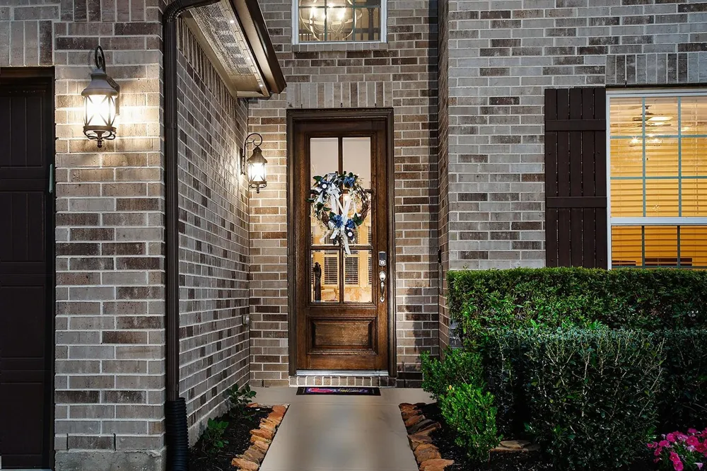 2111 Woodland Elm Lane Conroe, TX 77384