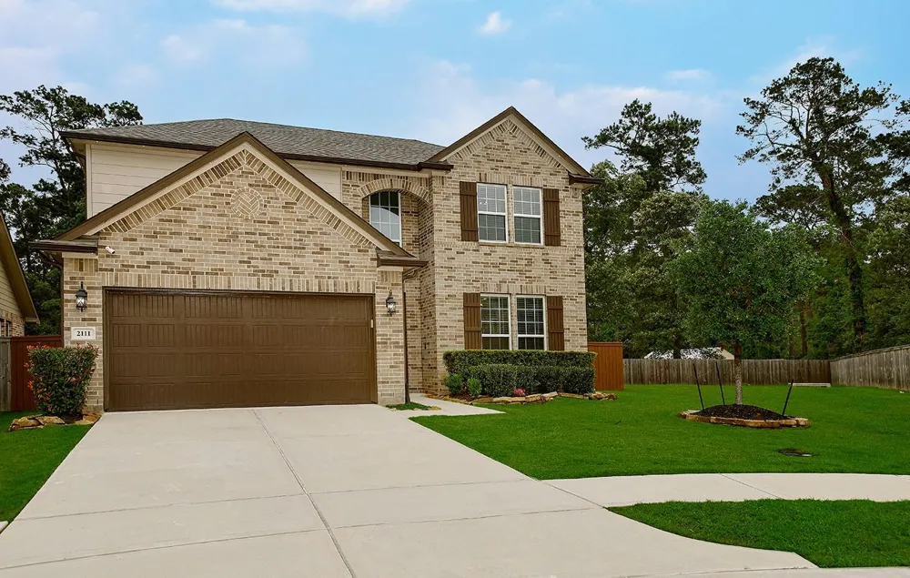 2111 Woodland Elm Lane Conroe, TX 77384