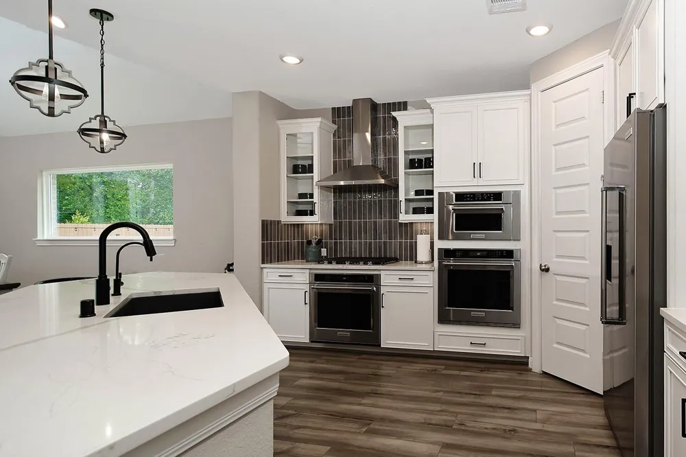2111 Woodland Elm Lane Conroe, TX 77384