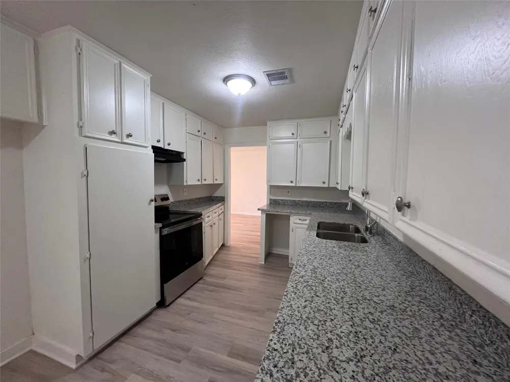 704 Alice Street Sweeny, TX 77480