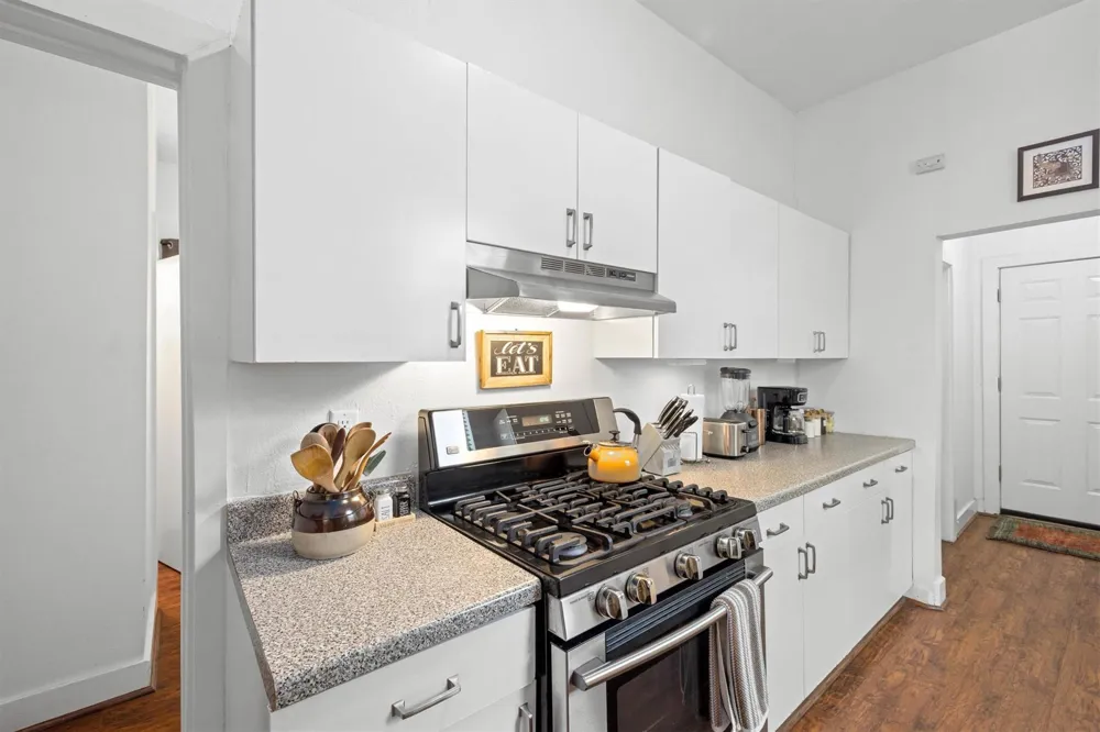 519 Allston Street Houston, TX 77007