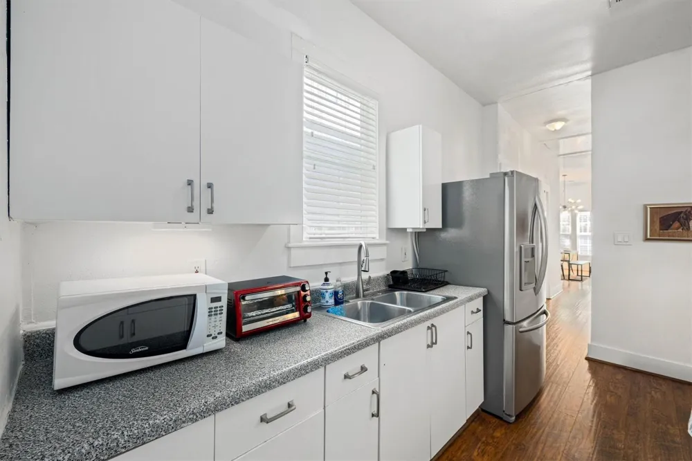 519 Allston Street Houston, TX 77007