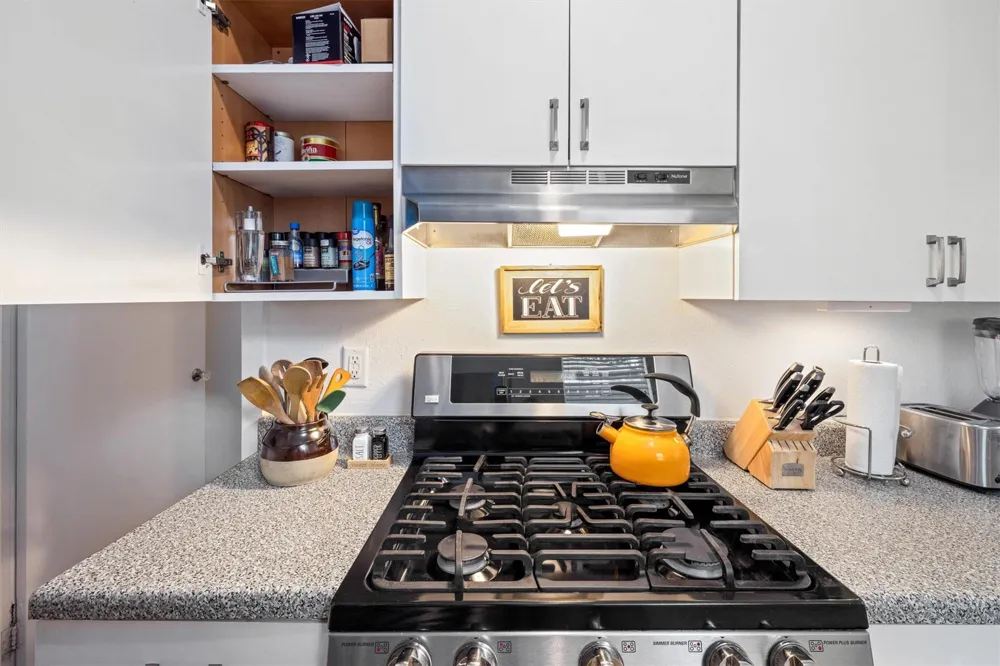 519 Allston Street Houston, TX 77007