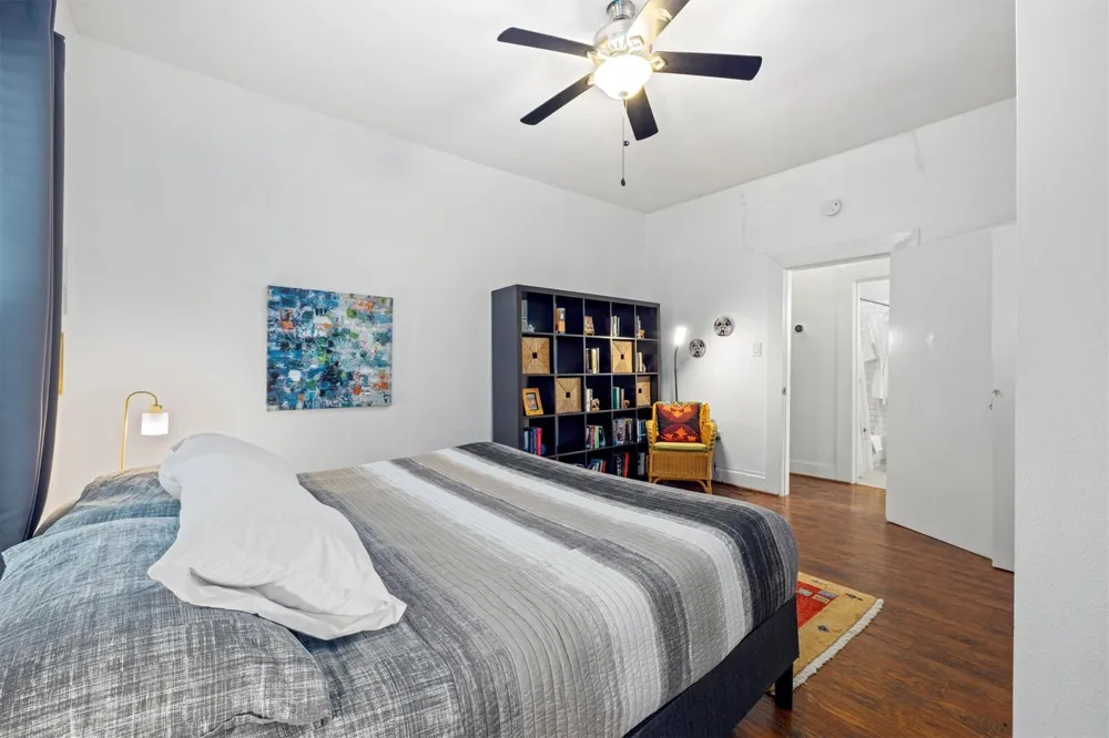 519 Allston Street Houston, TX 77007