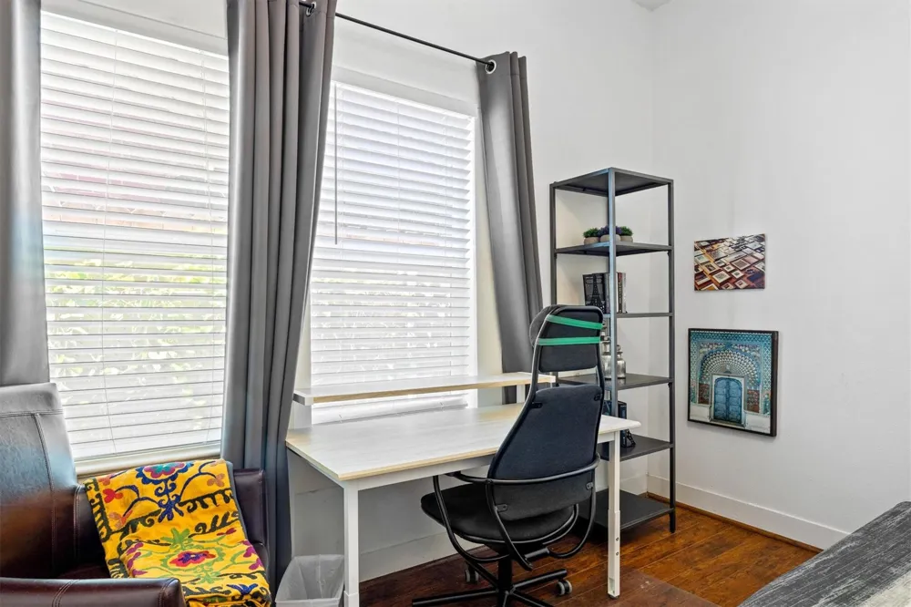 519 Allston Street Houston, TX 77007