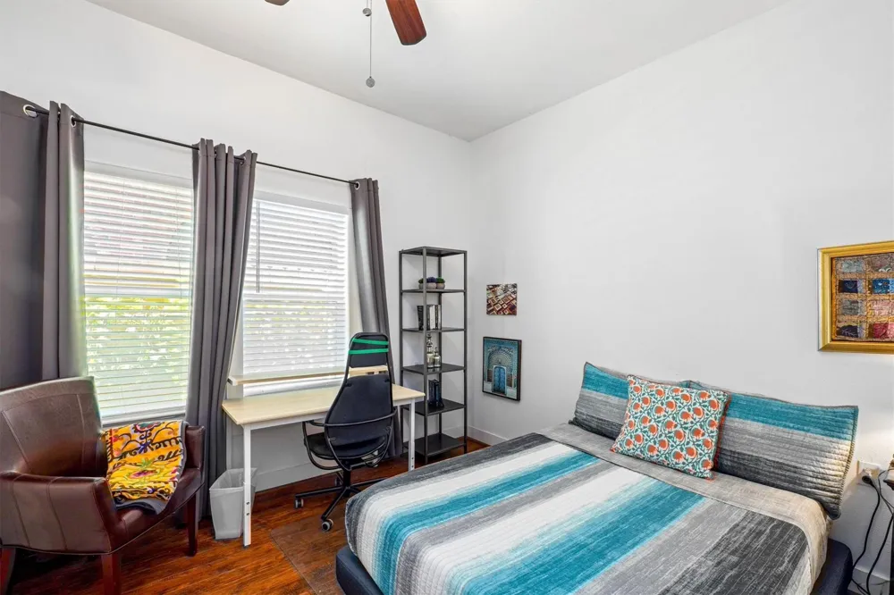 519 Allston Street Houston, TX 77007
