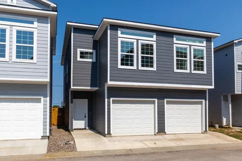 18844 Elegance Avenue