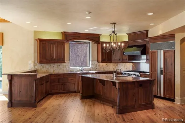 4890 Broadlake View Colorado Springs, CO 80906