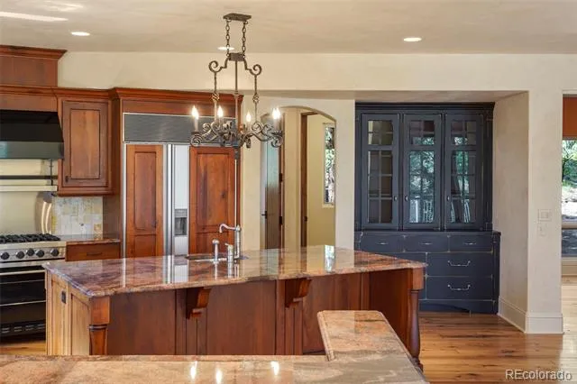 4890 Broadlake View Colorado Springs, CO 80906