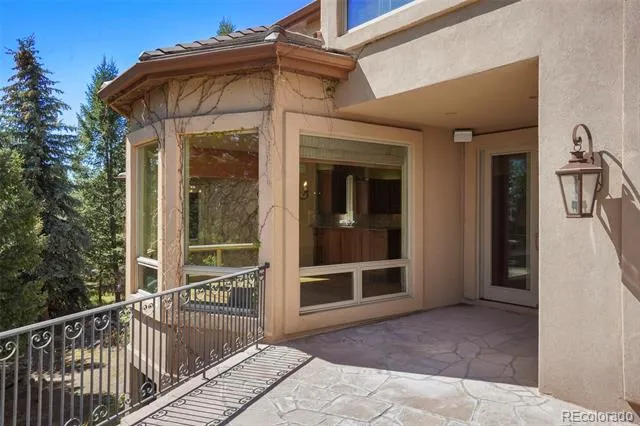 4890 Broadlake View Colorado Springs, CO 80906