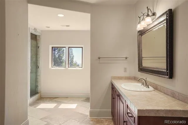 4890 Broadlake View Colorado Springs, CO 80906