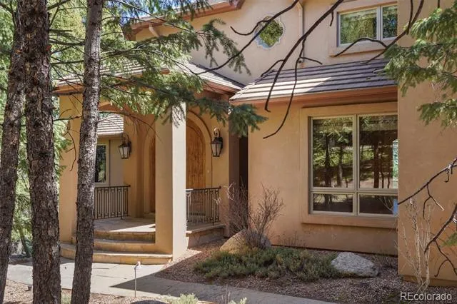 4890 Broadlake View Colorado Springs, CO 80906