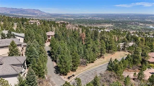 4890 Broadlake View Colorado Springs, CO 80906
