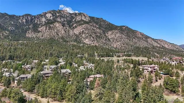 4890 Broadlake View Colorado Springs, CO 80906