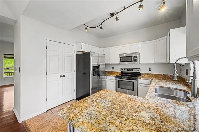 426 Anvil Way Golden, CO 80401