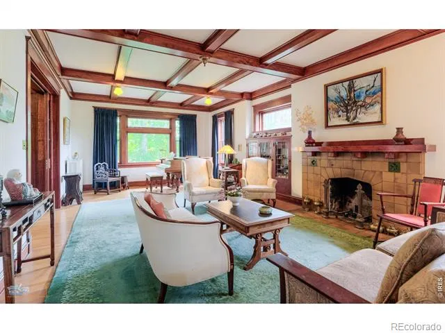 604 Mapleton Avenue Boulder, CO 80304