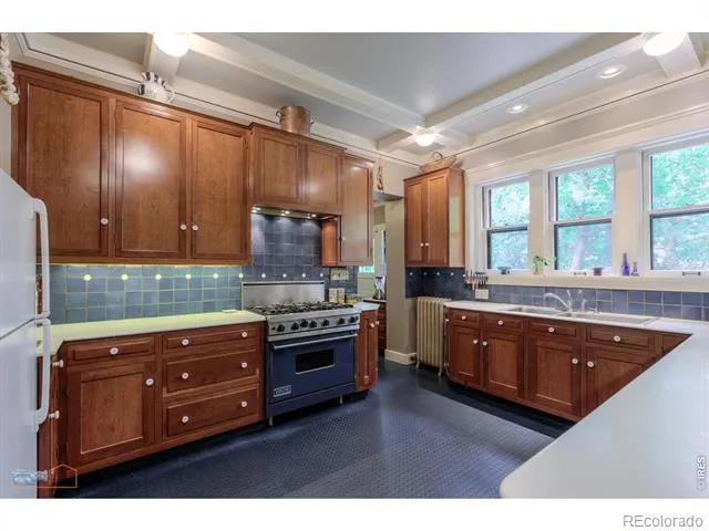 604 Mapleton Avenue Boulder, CO 80304