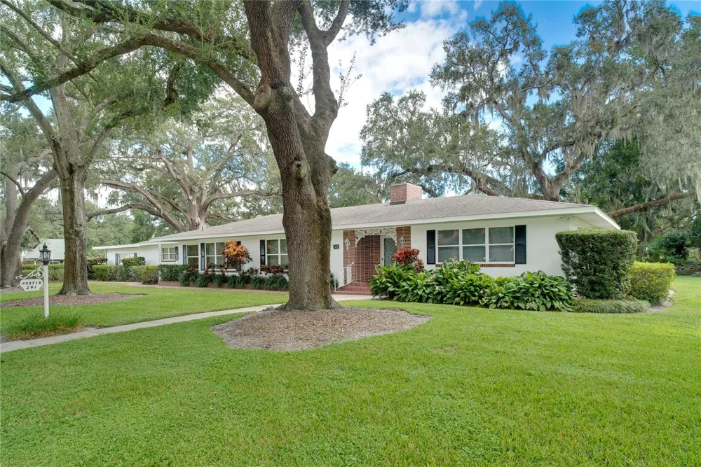 241 DILLARD STREET Winter Garden, FL 34787