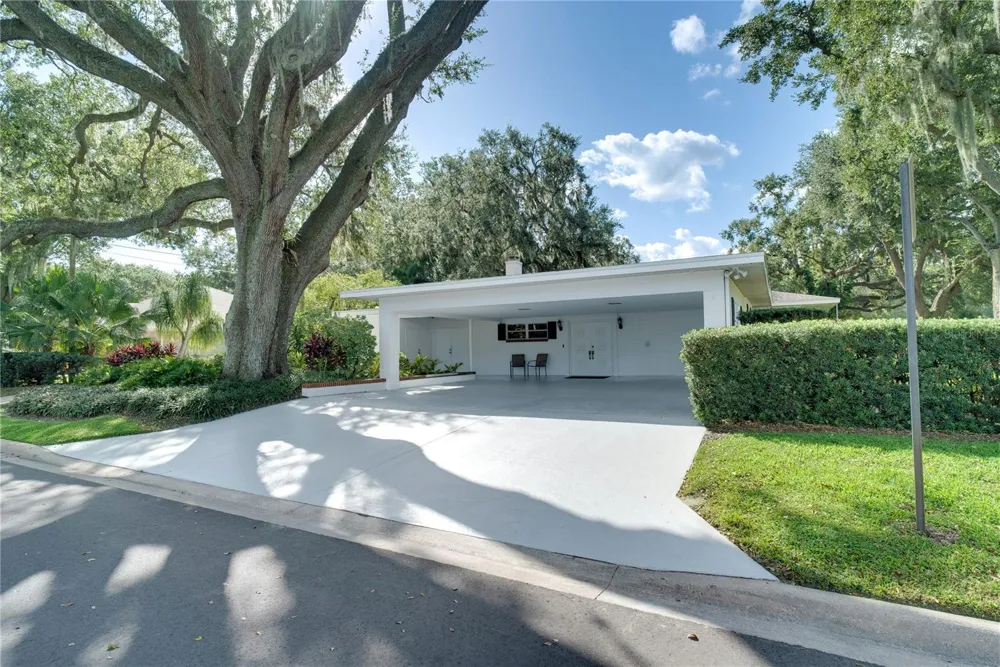 241 DILLARD STREET Winter Garden, FL 34787