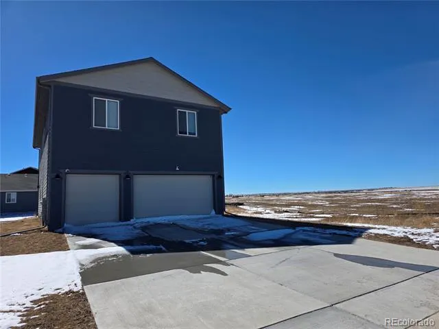 54889 E 31st Avenue Strasburg, CO 80136