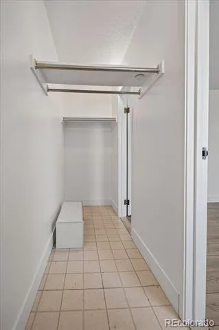 2150 S Vaughn Way #202D Aurora, CO 80014